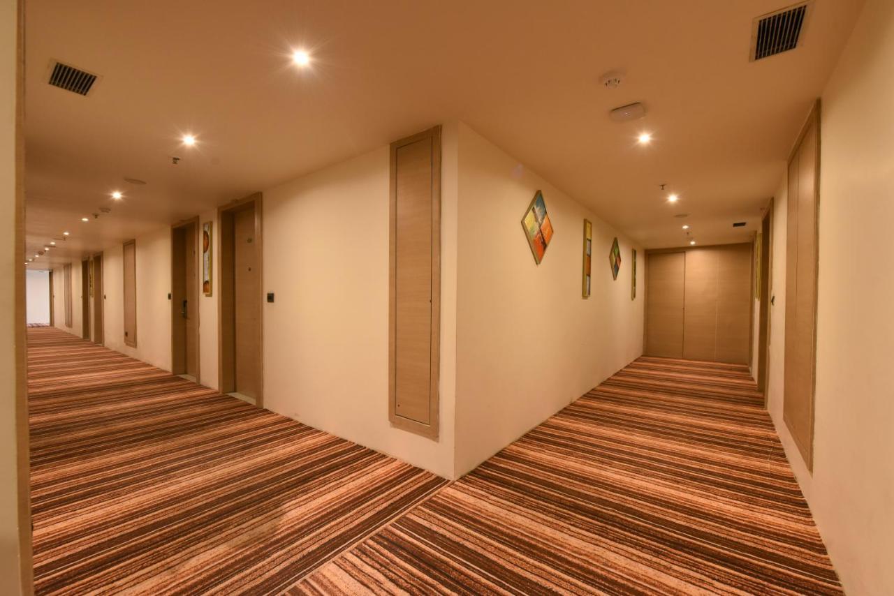 The Pribson Hotel Amritsar Exterior photo