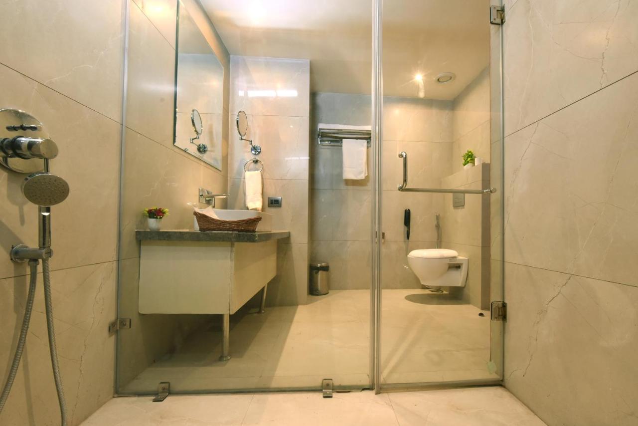 The Pribson Hotel Amritsar Exterior photo