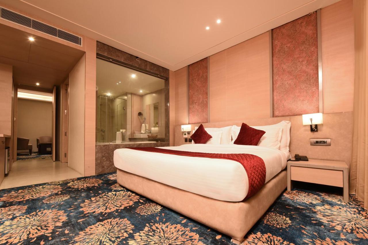 The Pribson Hotel Amritsar Exterior photo